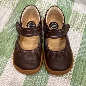 Livie and Luca Ruche Classic - size 9